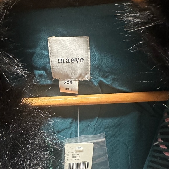 Anthropologie’s Brand Maeve Green Plaid Jacket with fur collar - Picture 6 of 9